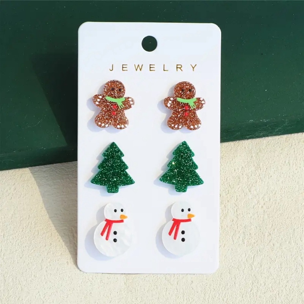 🎄⛄️Festive Holiday Earrings! Brand New in Package- Set of Three.